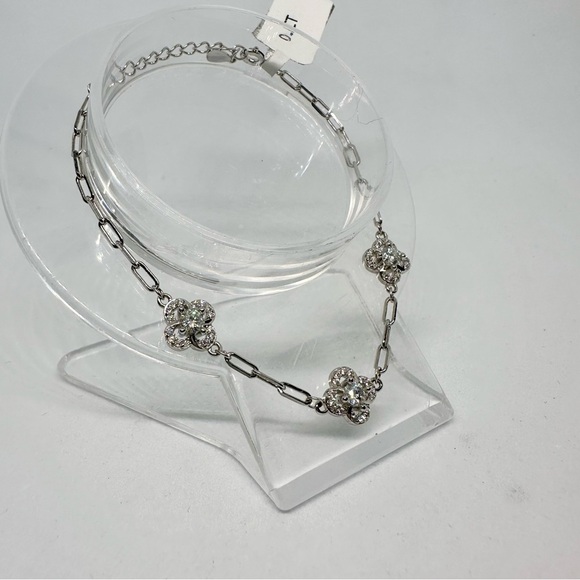 Moissanite Diamond Necklace, Bracelet, and Earrings, Clover Set. - Picture 12 of 16